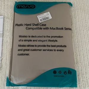 Mosiso Plastic Hard Shell Case - #A2337 - NWT - rose gold in color